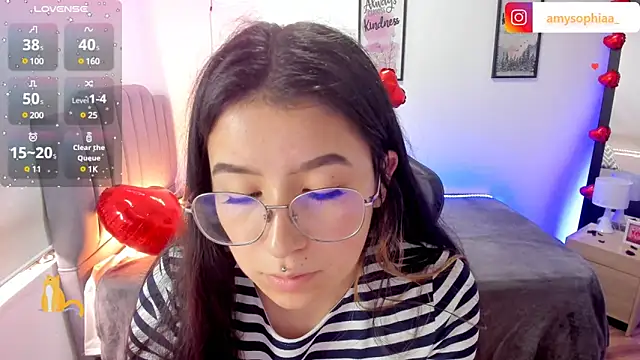 Snapshot of Amy_joones chatting on February 13, 2025, 4:28 pm Amy joones online show from February 13, 2025, 4:28 pm