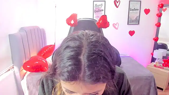 Snapshot of Amy_joones chatting on February 15, 2025, 2:00 pm Amy joones online show from February 15, 2025, 2:00 pm