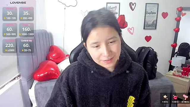 Snapshot of Amy_joones chatting on February 18, 2025, 1:22 pm Amy joones online show from February 18, 2025, 1:22 pm