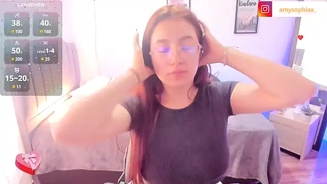 Snapshot of Amy_joones chatting on March 3, 2025, 4:46 pm Amy joones online show from March 3, 2025, 4:46 pm