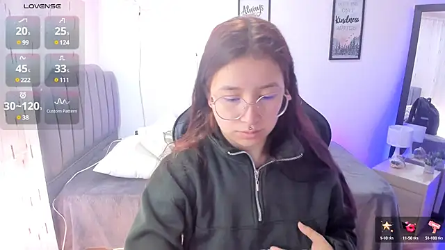 Snapshot of Amy_joones chatting on March 15, 2025, 1:29 pm Amy joones online show from March 15, 2025, 1:29 pm