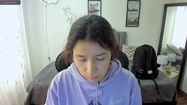 Snapshot of Amy_joones chatting on September 19, 2025, 12:17 pm Amy joones online show from September 19, 2025, 12:17 pm