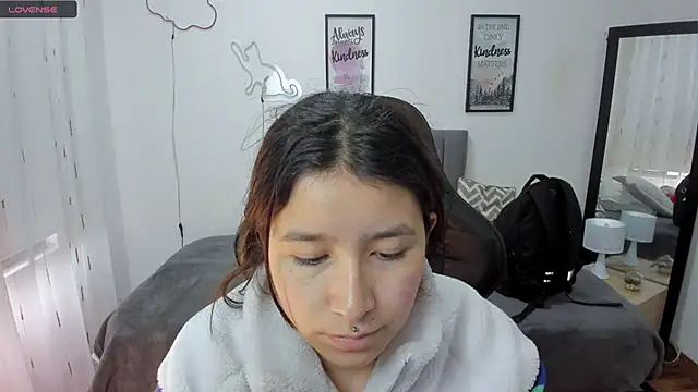 Snapshot of Amy_joones chatting on September 22, 2025, 12:18 pm Amy joones online show from September 22, 2025, 12:18 pm