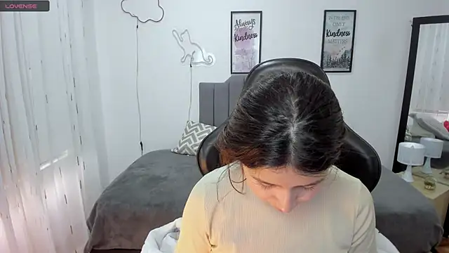 Snapshot of Amy_joones chatting on September 24, 2025, 11:57 am Amy joones online show from September 24, 2025, 11:57 am