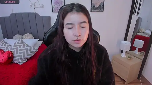 Snapshot of Amy_joones chatting on February 24, 2026, 11:52 am Amy joones online show from February 24, 2026, 11:52 am