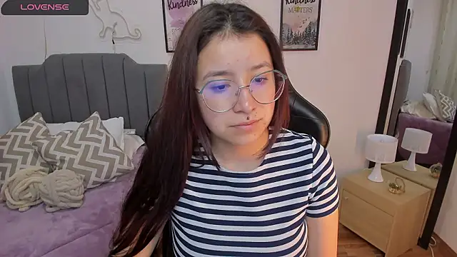 Snapshot of Amy_joones chatting on March 16, 2026, 11:14 am Amy joones online show from March 16, 2026, 11:14 am