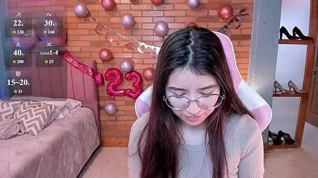 Amy joones online show from May 11, 2026, 2:01 pm
