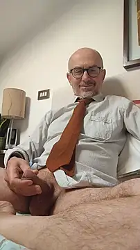 Snapshot of MadProfessor chatting on March 25, 2026, 1:28 pm MadProfessor online show from March 25, 2026, 1:28 pm