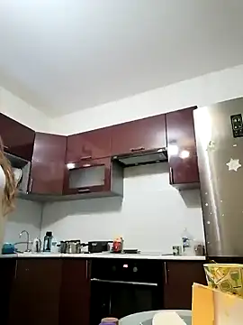 CatFerae online show from January 29, 2025, 2:21 pm