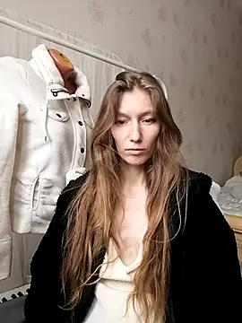 CatFerae online show from February 7, 2025, 10:29 am