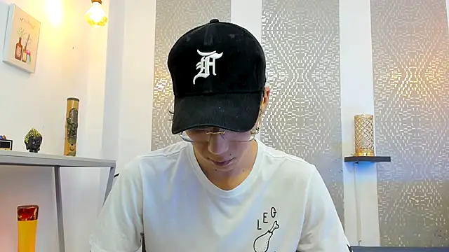 Nikolay Gregori online show from December 3, 2025, 5:04 am