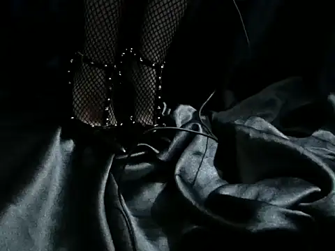 AshleyEasyFry online show from February 13, 2026, 4:47 pm