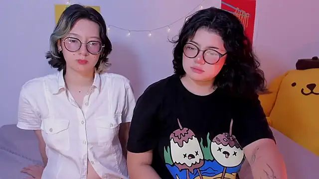 Snapshot of Gaby_Danna chatting on October 16, 2025, 12:11 am Gaby Danna online show from October 16, 2025, 12:11 am