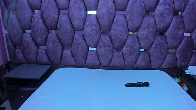 AlaSmith online show from December 2, 2025, 2:06 am