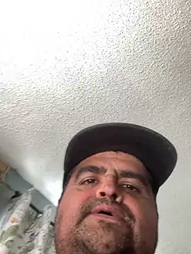 Snapshot of Miguel16i chatting on January 29, 2025, 7:32 pm Miguel16i online show from January 29, 2025, 7:32 pm