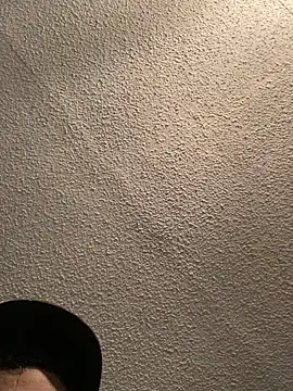 Snapshot of Miguel16i chatting on March 5, 2025, 2:25 am Miguel16i online show from March 5, 2025, 2:25 am