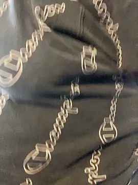 Snapshot of Miguel16i chatting on March 17, 2025, 4:33 pm Miguel16i online show from March 17, 2025, 4:33 pm