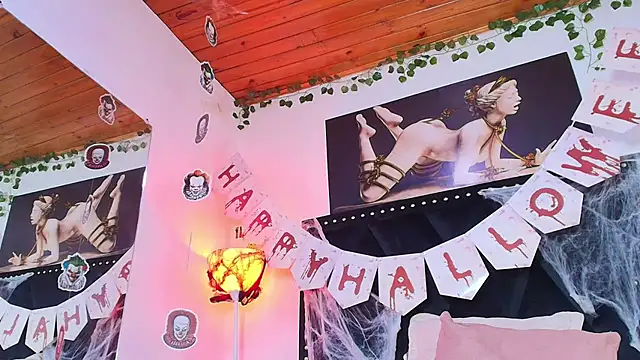 Eda Bonne online show from October 7, 2025, 12:46 pm