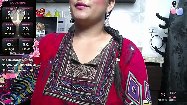 Snapshot of kalpanaaishaa chatting on February 13, 2025, 1:15 pm kalpanaaishaa online show from February 13, 2025, 1:15 pm