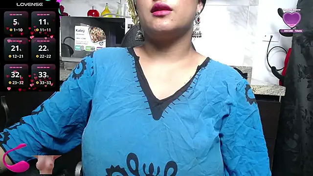 Snapshot of kalpanaaishaa chatting on February 15, 2025, 4:34 pm kalpanaaishaa online show from February 15, 2025, 4:34 pm