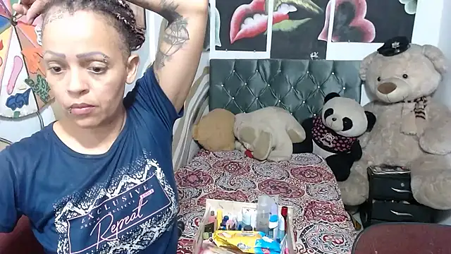 manzanahot9 online show from March 29, 2026, 6:30 pm