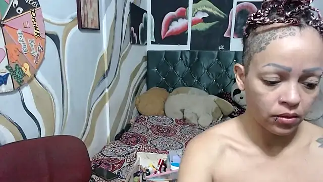 manzanahot9 online show from April 5, 2026, 10:45 am