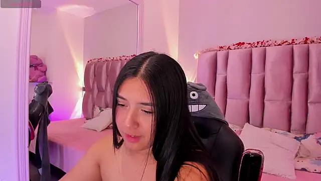 Snapshot of NikyBrookss chatting on October 7, 2025, 12:24 pm NikyBrookss online show from October 7, 2025, 12:24 pm