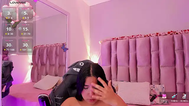 Snapshot of NikyBrookss chatting on October 13, 2025, 1:00 pm NikyBrookss online show from October 13, 2025, 1:00 pm