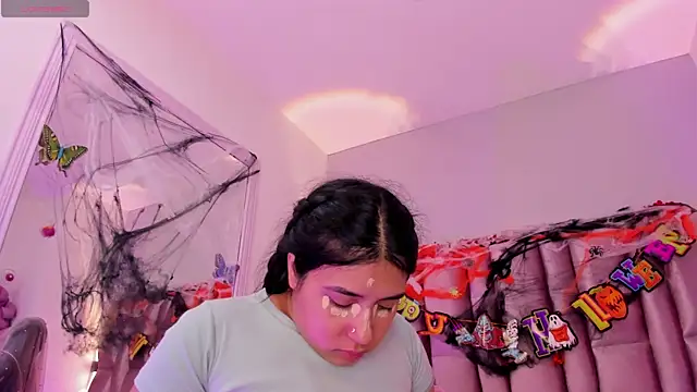 Snapshot of NikyBrookss chatting on October 29, 2025, 10:50 am NikyBrookss online show from October 29, 2025, 10:50 am