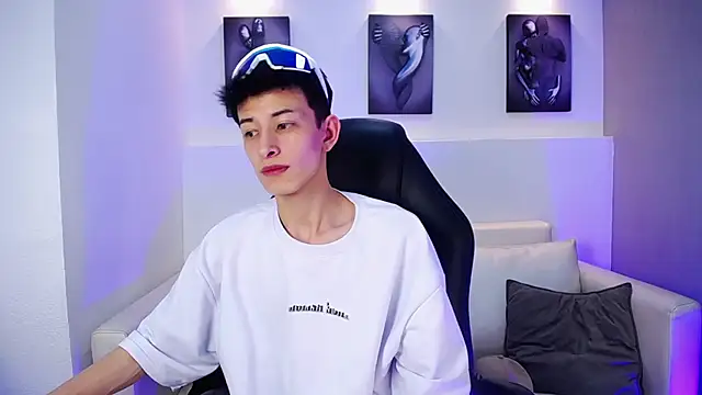 MaikCarver online show from February 3, 2026, 6:22 am