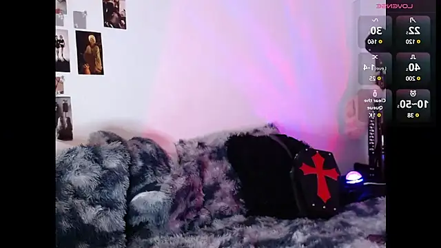 katt-mistique666 online show from March 7, 2025, 8:33 pm