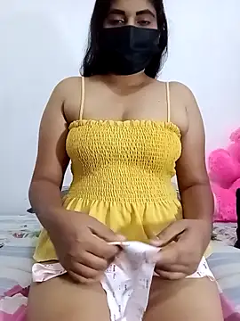 Snapshot of SLZAARA chatting on October 20, 2025, 8:09 pm SLZAARA online show from October 20, 2025, 8:09 pm