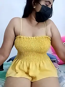 Snapshot of SLZAARA chatting on October 28, 2025, 8:11 pm SLZAARA online show from October 28, 2025, 8:11 pm