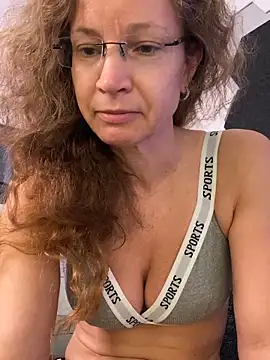 AnnikaRose online show from June 13, 2026, 3:15 am