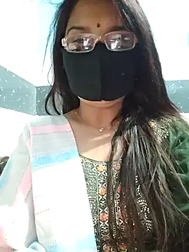 Snapshot of Aishwaryaa_69 chatting on January 1, 2025, 3:35 pm Aishwaryaa 69 online show from January 1, 2025, 3:35 pm