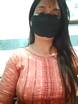 Snapshot of Aishwaryaa_69 chatting on January 4, 2025, 2:46 pm Aishwaryaa 69 online show from January 4, 2025, 2:46 pm