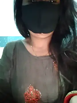 Snapshot of Aishwaryaa_69 chatting on January 7, 2025, 10:11 am Aishwaryaa 69 online show from January 7, 2025, 10:11 am