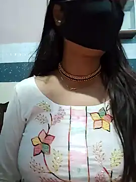 Snapshot of Aishwaryaa_69 chatting on January 10, 2025, 11:22 am Aishwaryaa 69 online show from January 10, 2025, 11:22 am