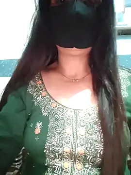 Snapshot of Aishwaryaa_69 chatting on January 12, 2025, 10:56 am Aishwaryaa 69 online show from January 12, 2025, 10:56 am