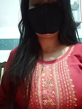 Snapshot of Aishwaryaa_69 chatting on January 14, 2025, 3:57 pm Aishwaryaa 69 online show from January 14, 2025, 3:57 pm