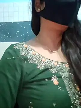 Snapshot of Aishwaryaa_69 chatting on January 19, 2025, 9:11 am Aishwaryaa 69 online show from January 19, 2025, 9:11 am