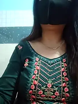 Snapshot of Aishwaryaa_69 chatting on January 25, 2025, 4:13 pm Aishwaryaa 69 online show from January 25, 2025, 4:13 pm