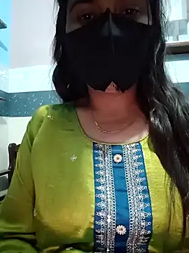 Snapshot of Aishwaryaa_69 chatting on February 6, 2025, 8:39 am Aishwaryaa 69 online show from February 6, 2025, 8:39 am