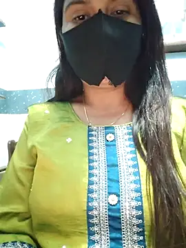 Snapshot of Aishwaryaa_69 chatting on February 6, 2025, 11:43 am Aishwaryaa 69 online show from February 6, 2025, 11:43 am