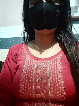 Snapshot of Aishwaryaa_69 chatting on February 9, 2025, 1:56 pm Aishwaryaa 69 online show from February 9, 2025, 1:56 pm