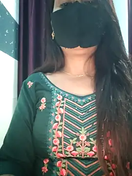 Snapshot of Aishwaryaa_69 chatting on February 26, 2025, 3:30 pm Aishwaryaa 69 online show from February 26, 2025, 3:30 pm