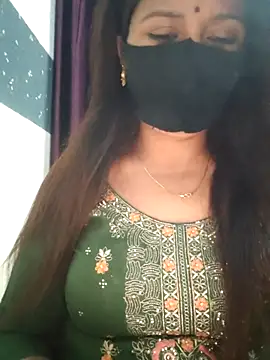 Snapshot of Aishwaryaa_69 chatting on February 27, 2025, 6:18 am Aishwaryaa 69 online show from February 27, 2025, 6:18 am