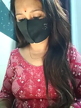 Snapshot of Aishwaryaa_69 chatting on March 5, 2025, 9:16 am Aishwaryaa 69 online show from March 5, 2025, 9:16 am