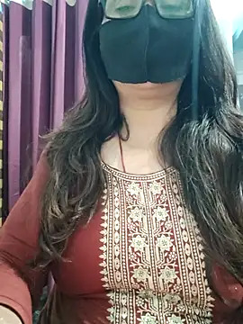 Aishwaryaa 69 online show from April 25, 2026, 2:25 am