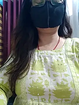 Aishwaryaa 69 online show from April 27, 2026, 2:20 am